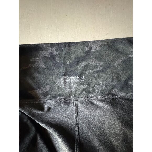 Fabletics "Mila High Waisted" Capri (3X) and "On The Go" Sports Bra(1X) Set - Picture 15 of 15